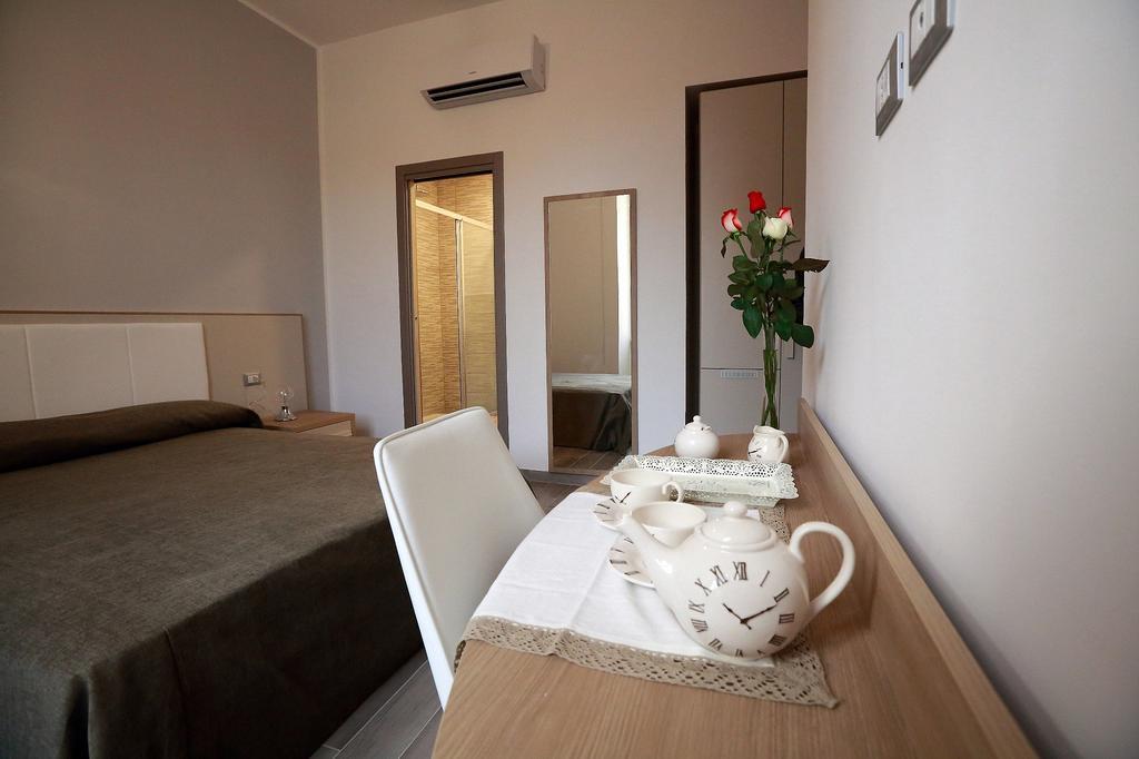 Hotel Casa Martinez Roma Exterior foto